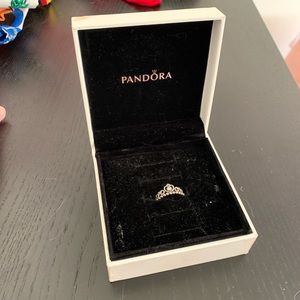 Pandora princess ring size 7